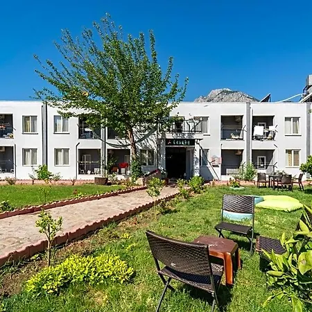 Casaba Hotel